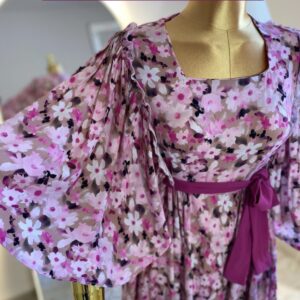 فستان أميرة الزهر البنفسجي